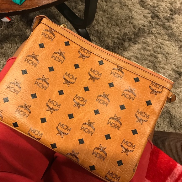 mcm mini pouch